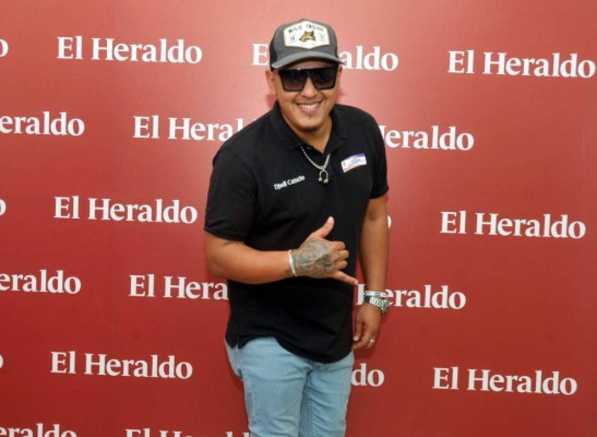 DJ Will Catracho durante su visita a las oficinas de EL HERALDO. Foto: Marvin Salgado / EL HERALDO.