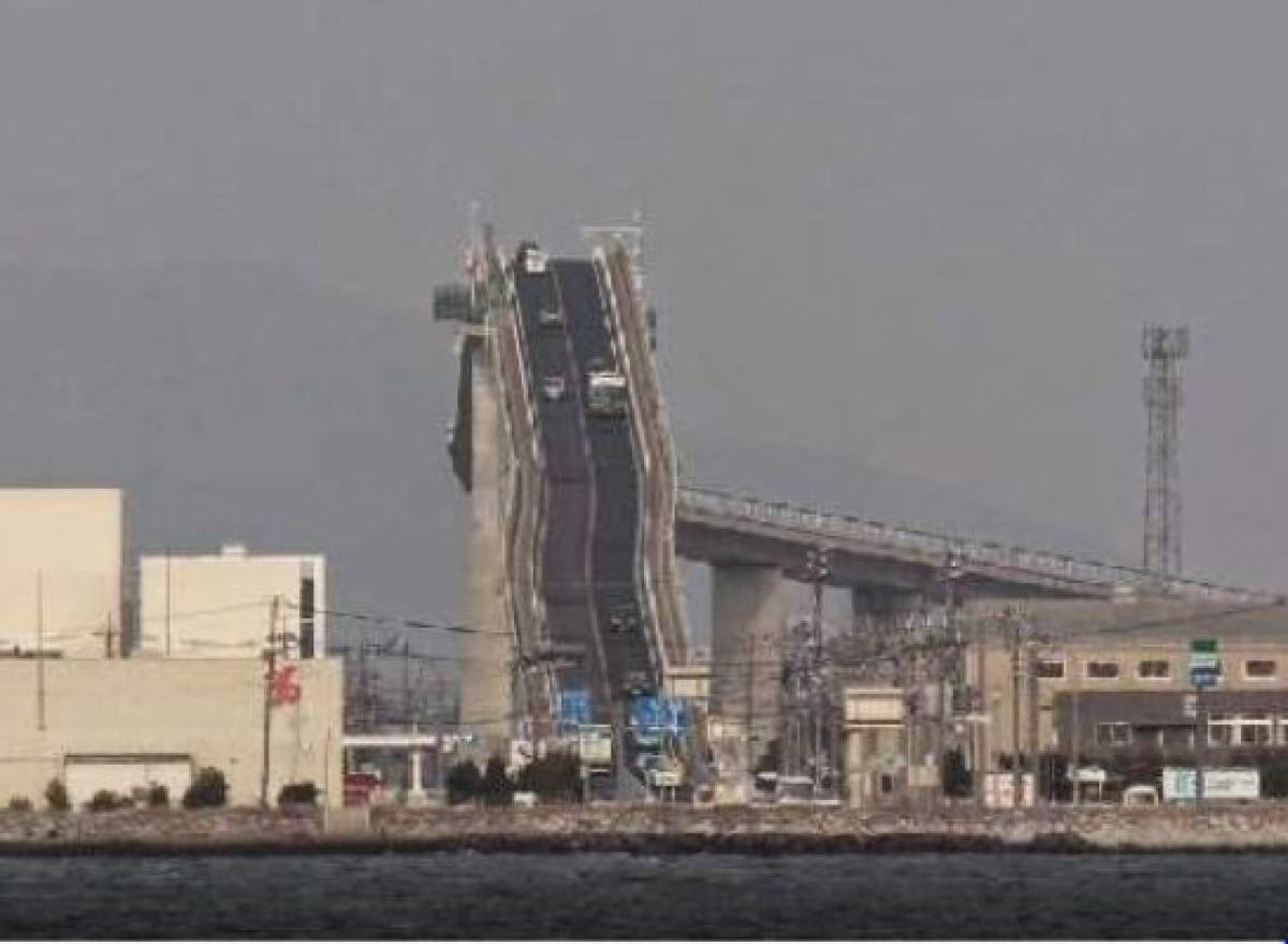 Eshima Ohashi el puente mas vertiginoso del mundo esta en Japón   