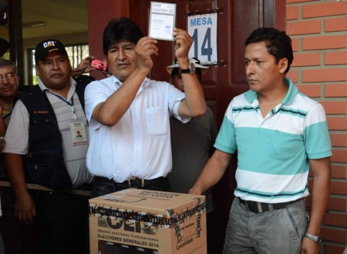 Evo Morales, reelecto para un tercer mandato tras arrasar en elecciones