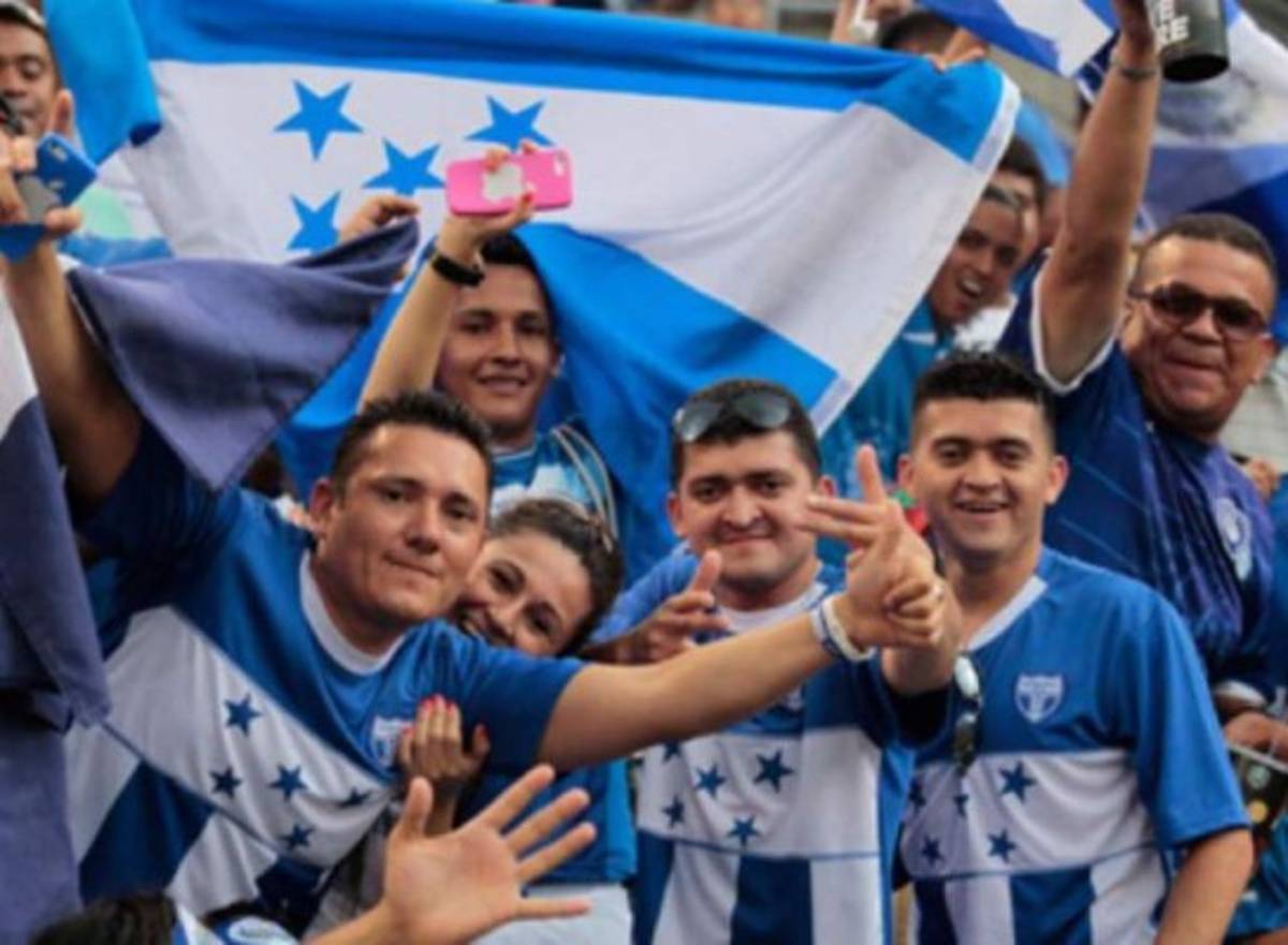 Aunque el fútbol es motivo de unión y alegría en el país, no es suficiente para definir la felicidad de todos los hondureños.