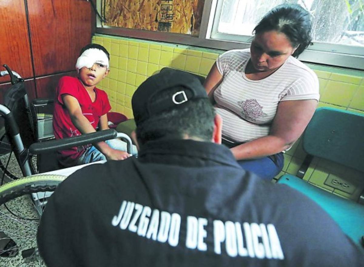 Tres padres citados por Juzgado de Policía por quemaduras de pólvora