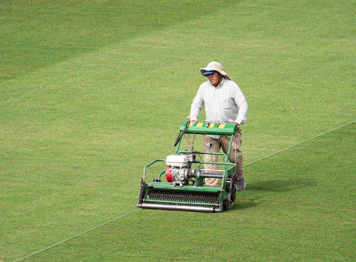 Así 'pulen' el estadio Nacional previo al juego de Honduras ante Haití por la eliminatoria