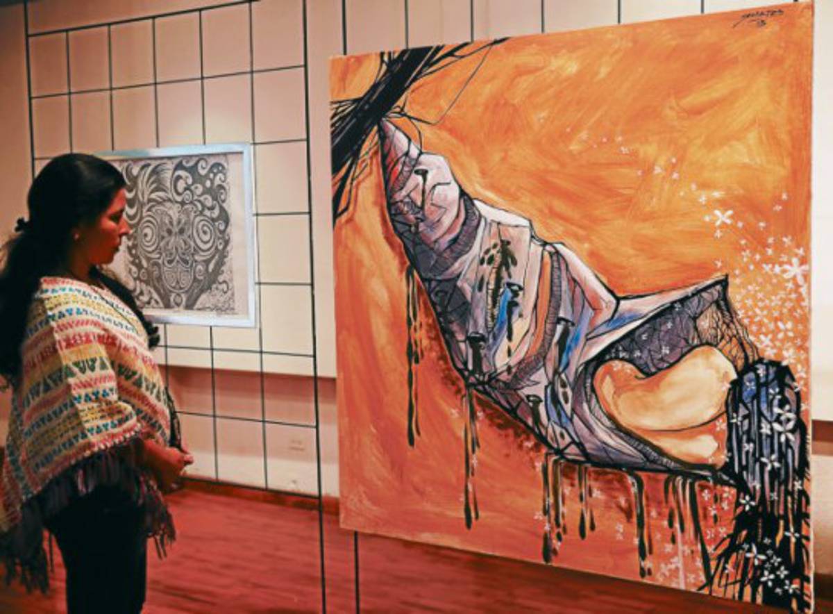 Arte hondureño al aire libre en honor a la mujer