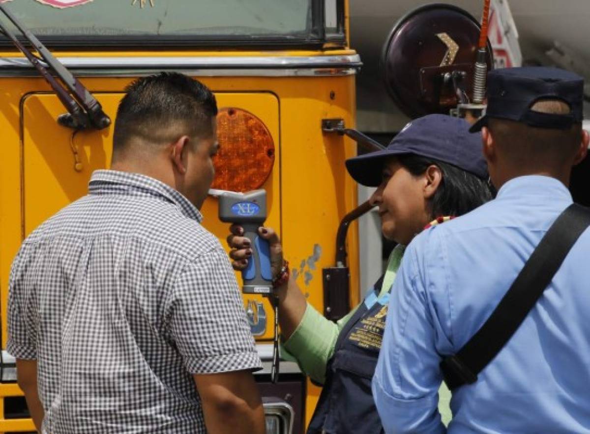 Baja afluencia de viajeros en algunas terminales de buses