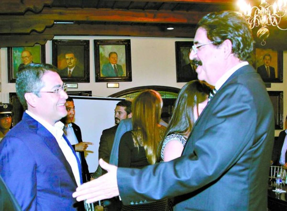 La reelección entre besos y traiciones