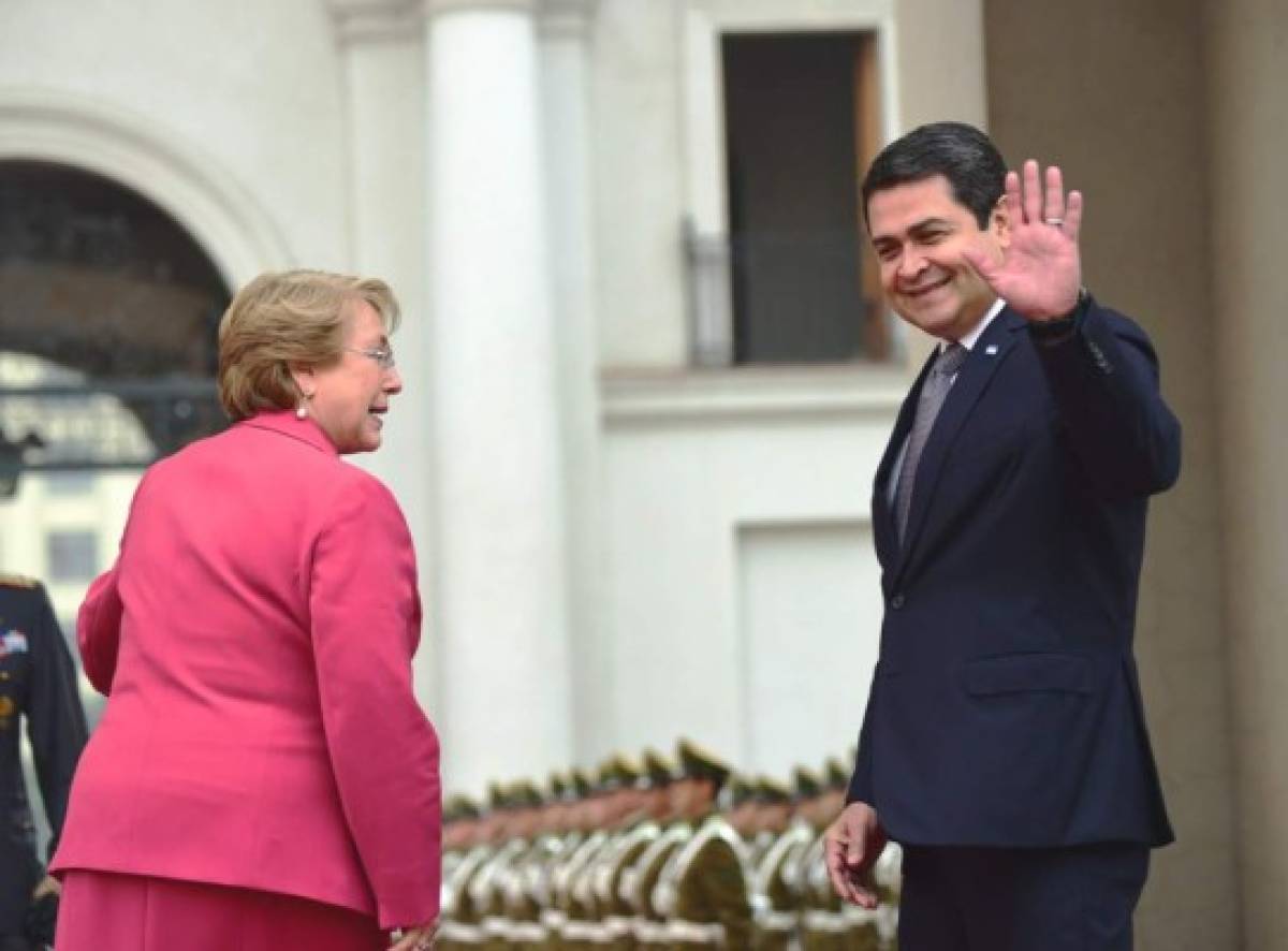 Presidente de Honduras sigue en Perú su gira por Sudamérica