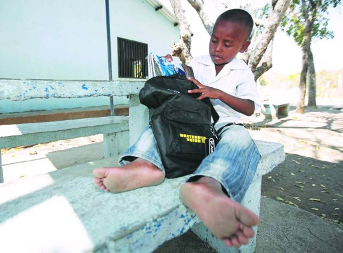 En El Matearal inicia jornada de solidaridad de 'La Maratón del Saber'