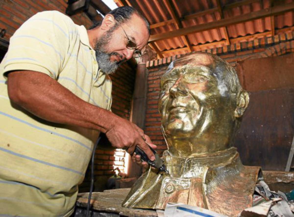 Primera dama apoyará estatua de Juan Pablo II