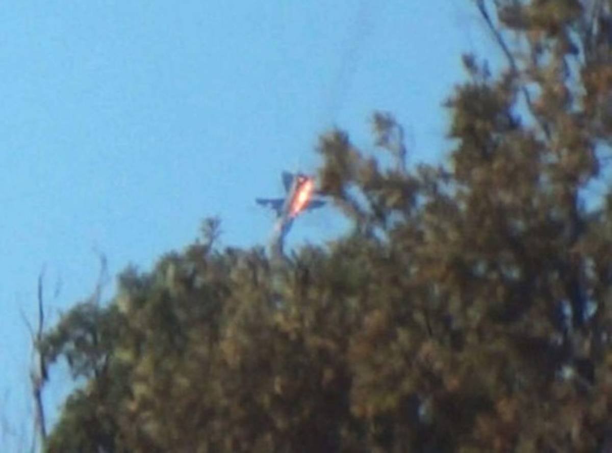 Turquía derriba un avión militar ruso en la frontera siria