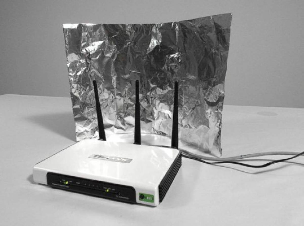 Coloca papel aluminio para lograr mayor señal y rapidez. Foto computerhoy.