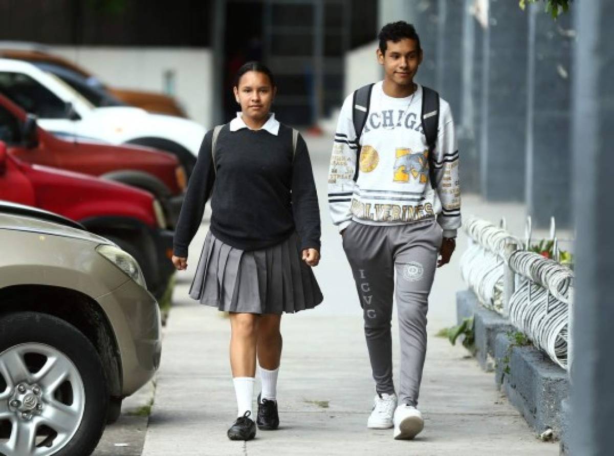 Más de 15,000 estudiantes listos para recibir su título de bachilleres