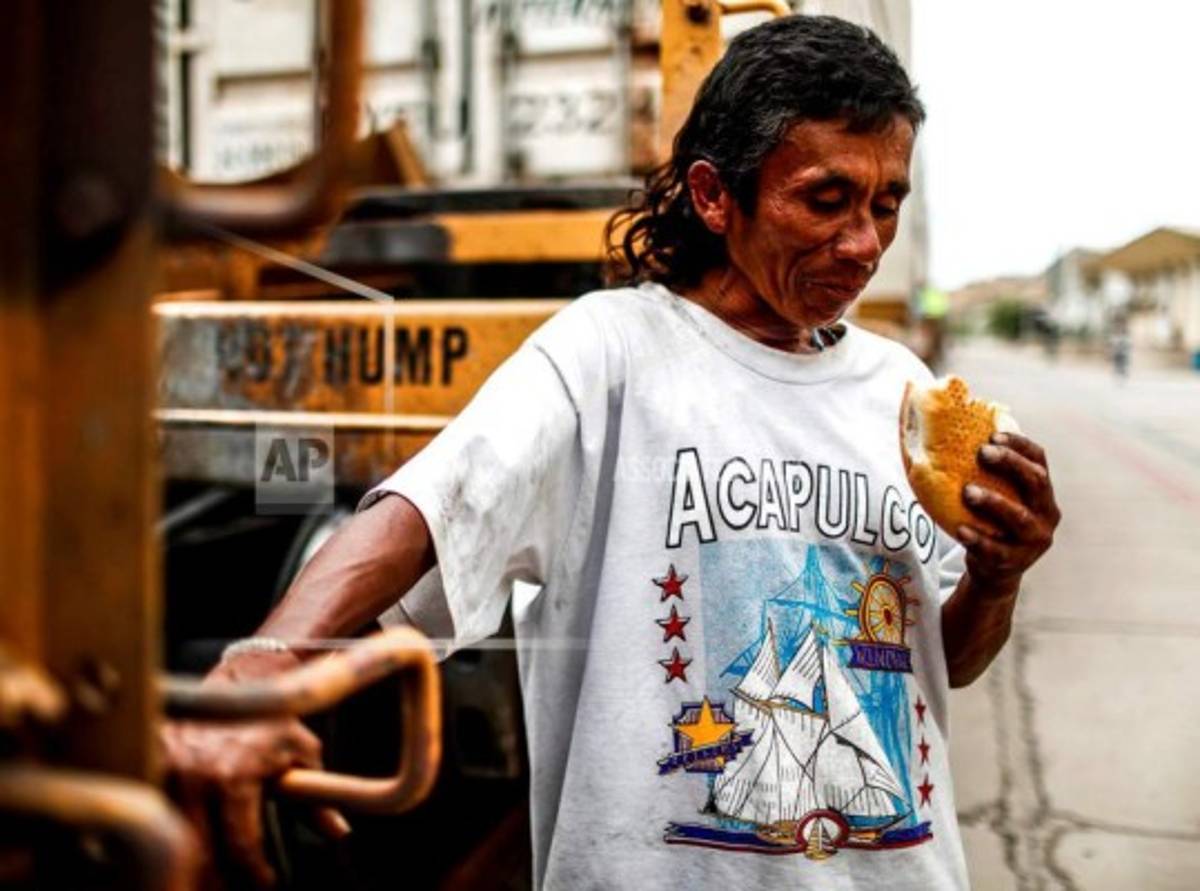 Caravana migrante se acerca a frontera de Estados Unidos