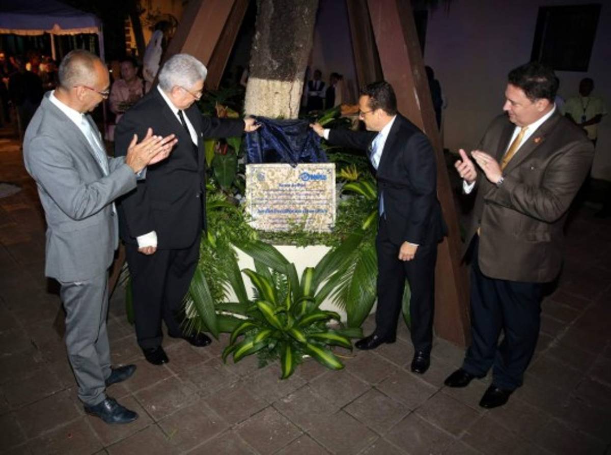 La Galería Nacional de Arte abrió al público el Jardín Escultórico de mi País