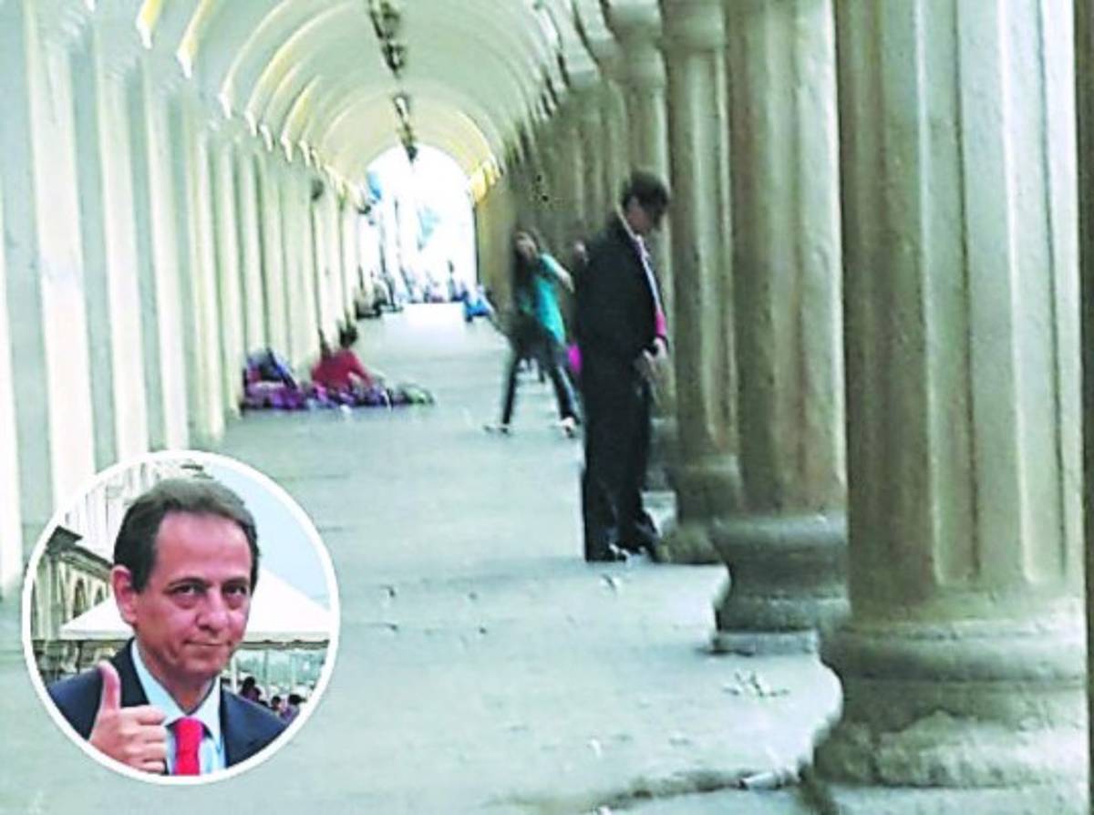 Silencio en Relaciones Exteriores tras penoso acto de diplomático