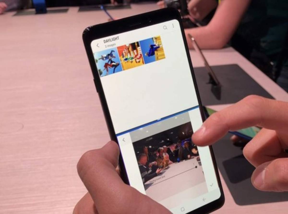 La terminal viene con un espacio de 128 GB incorporado. Si eso no es suficiente (aunque para la mayoría lo será) también hay una ranura microSD que admite tarjetas de hasta 512 GB.