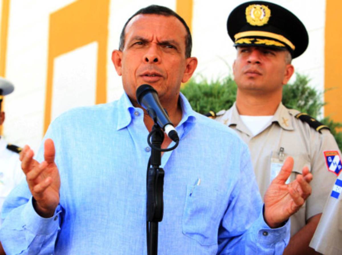 Honduras investigará compra de aviones de El Salvador