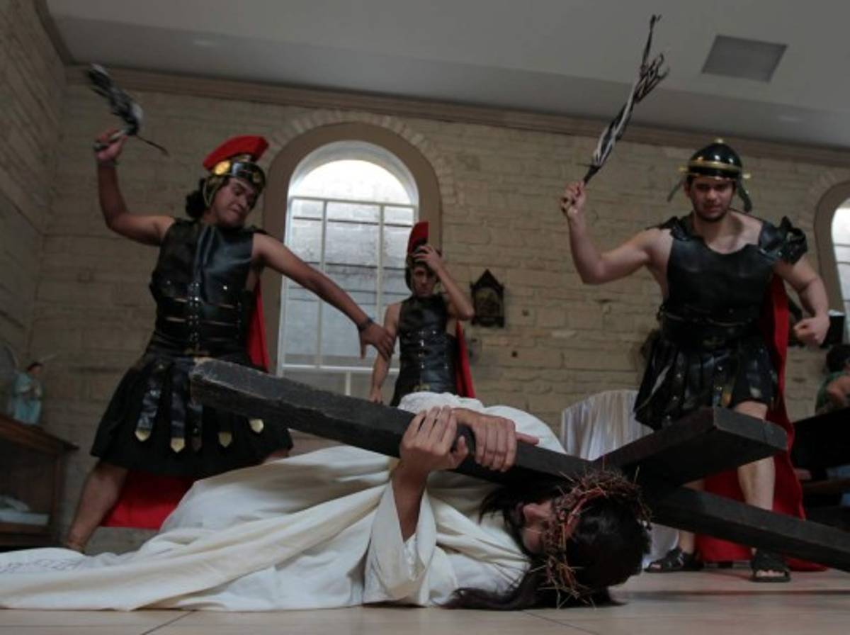 La capital respira fervor de Semana Santa