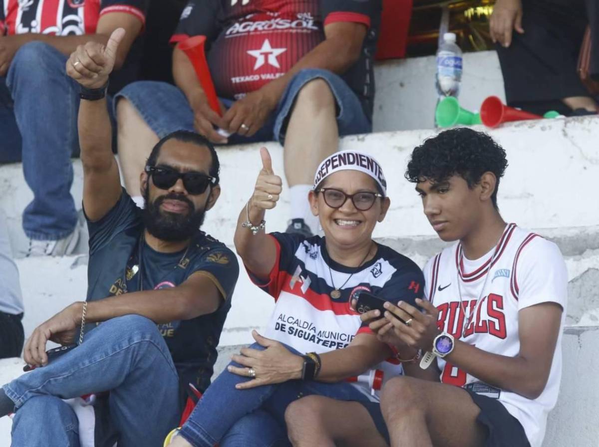 Bellezas, ambientazo en Siguatepeque y el look de Raphinha en la final de Ascenso Bellezas, ambientazo en Siguatepeque y el look de Raphinha en la final de Ascenso