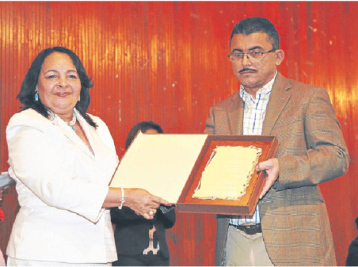 El periodista que salió de las bananeras