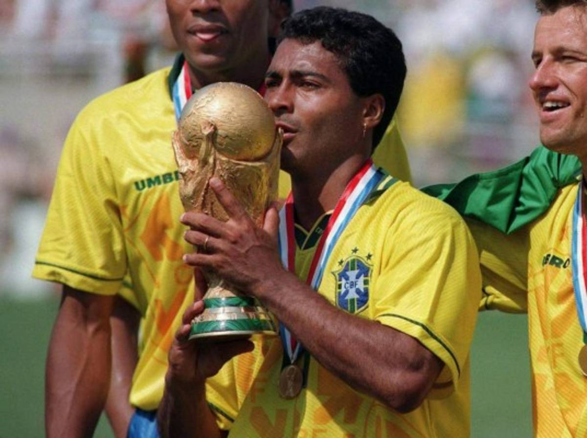 Mucho sexo: el consejo de Romario a Gabriel Jesus para triunfar en el Mundial   