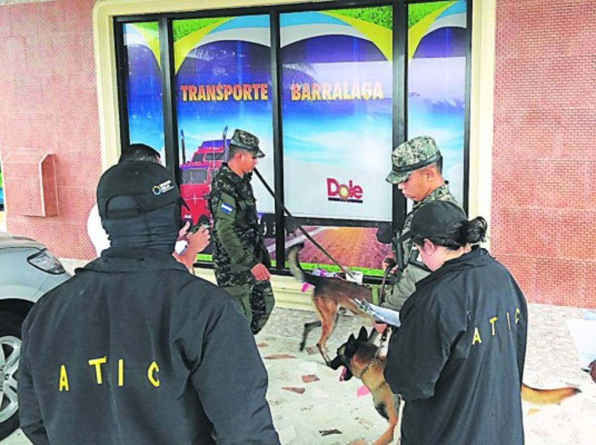 La empresa de transportes Barralaga fue asegurada en Sabá, Colón.