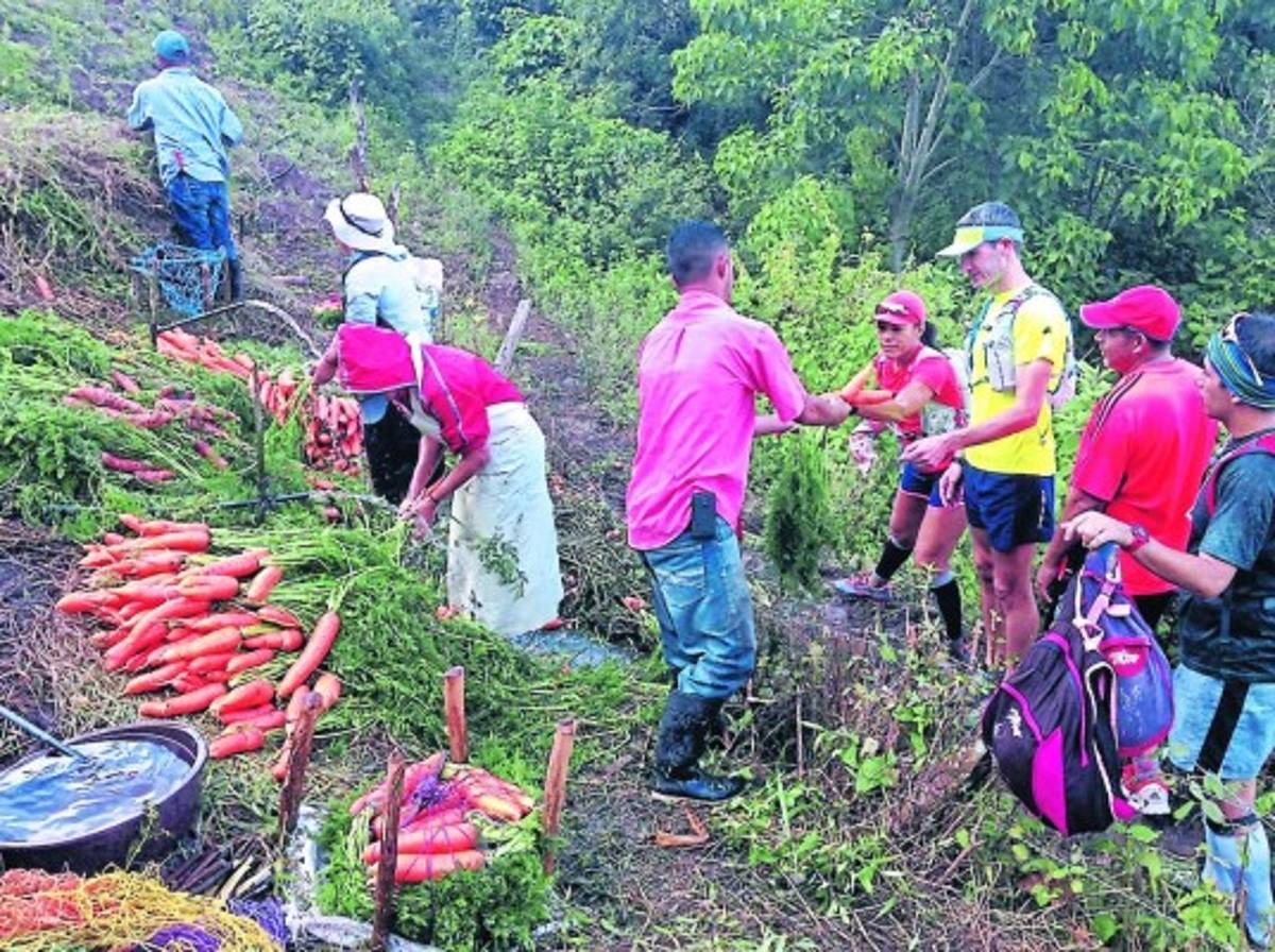 Amantes de la aventura exploran toda Honduras