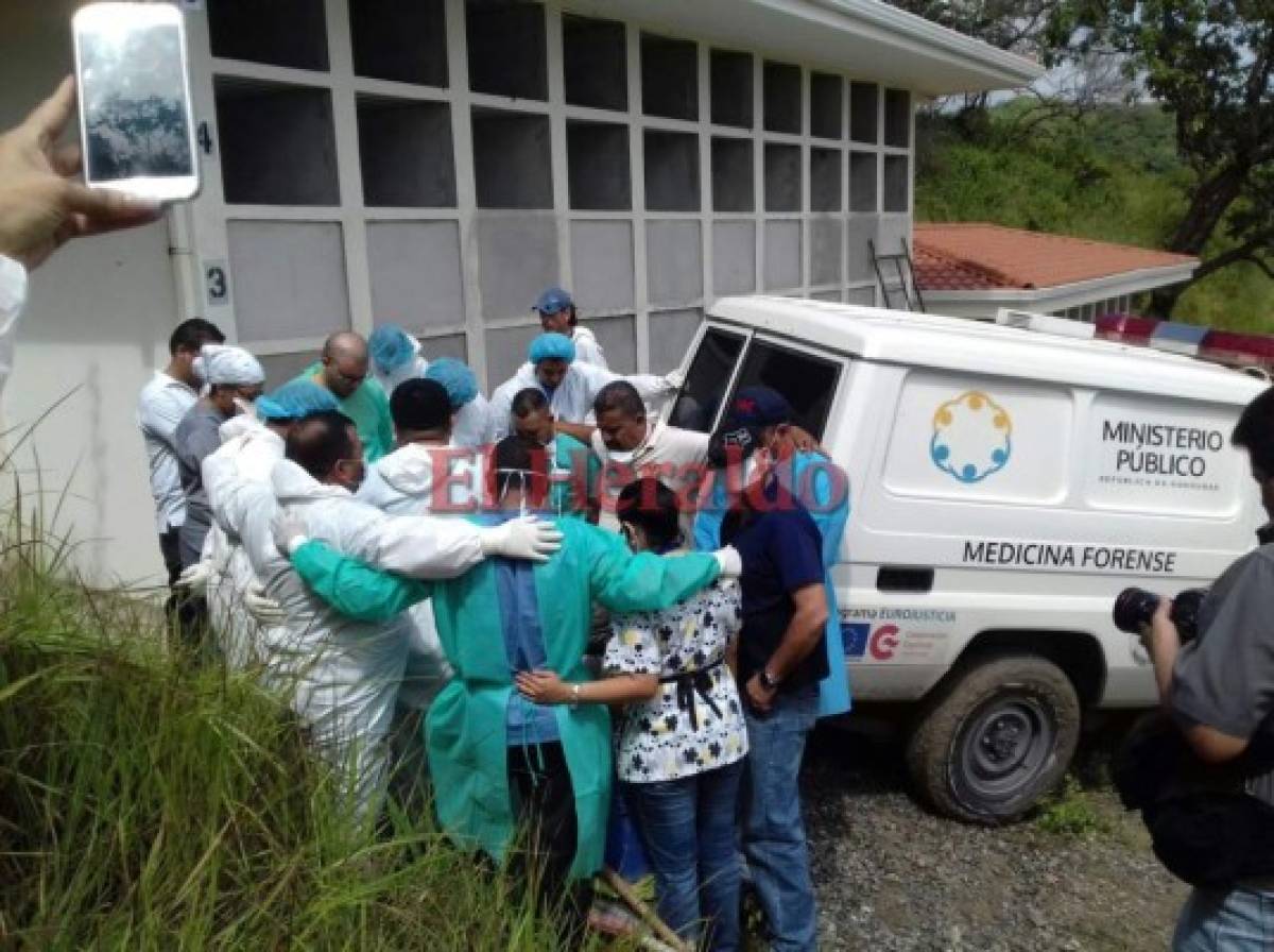 Medicina Forense entierra a 31 cuerpos que no fueron reclamados por familiares