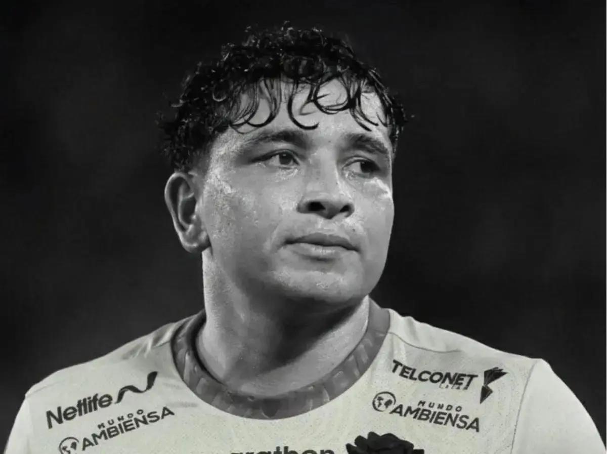 Ex jugador del Inter y el City piensa dejar fútbol luego de asesinato de Mario Pineida