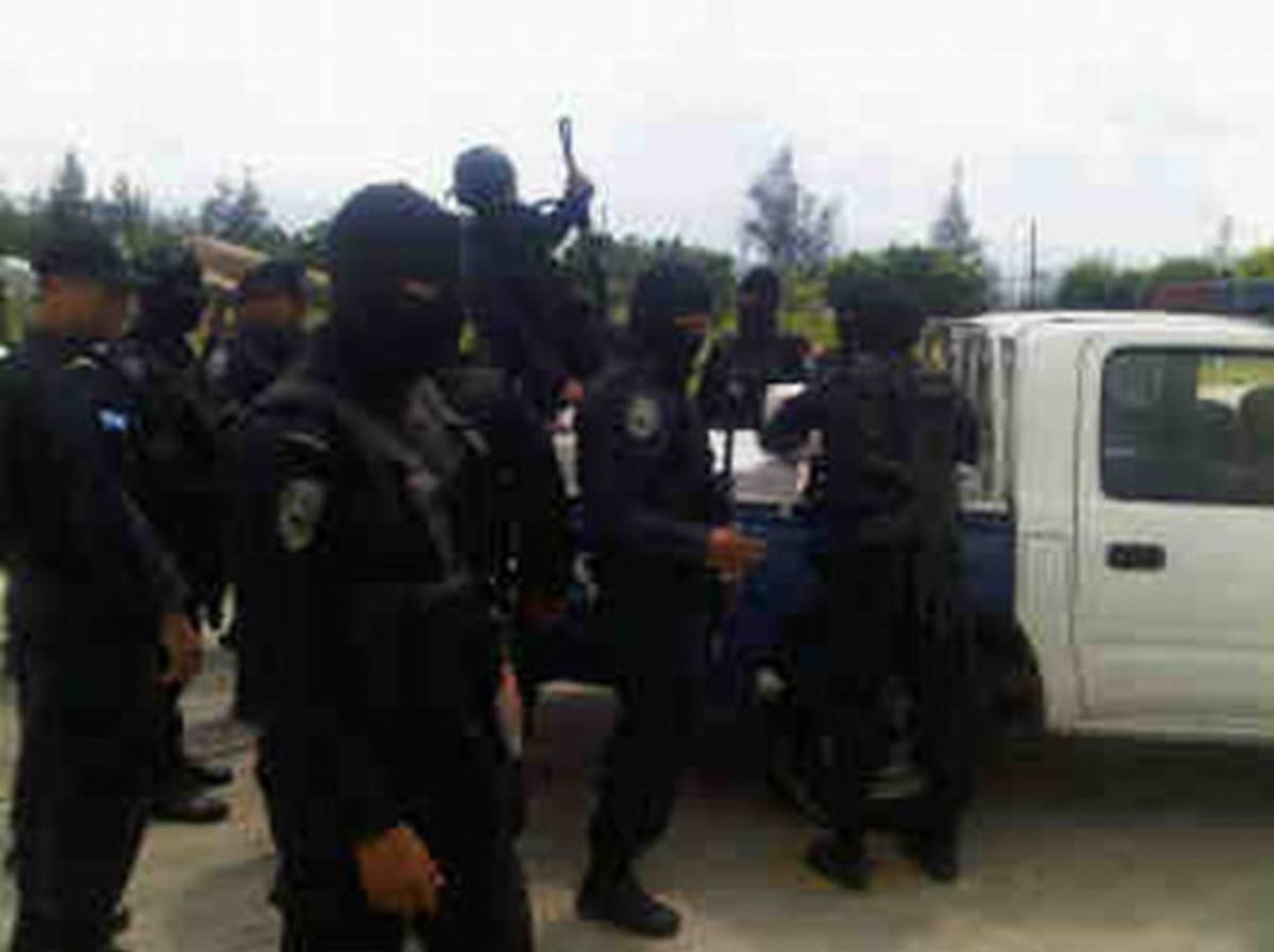 Incautan 440 kilos de coca en zona de La Mosquitia