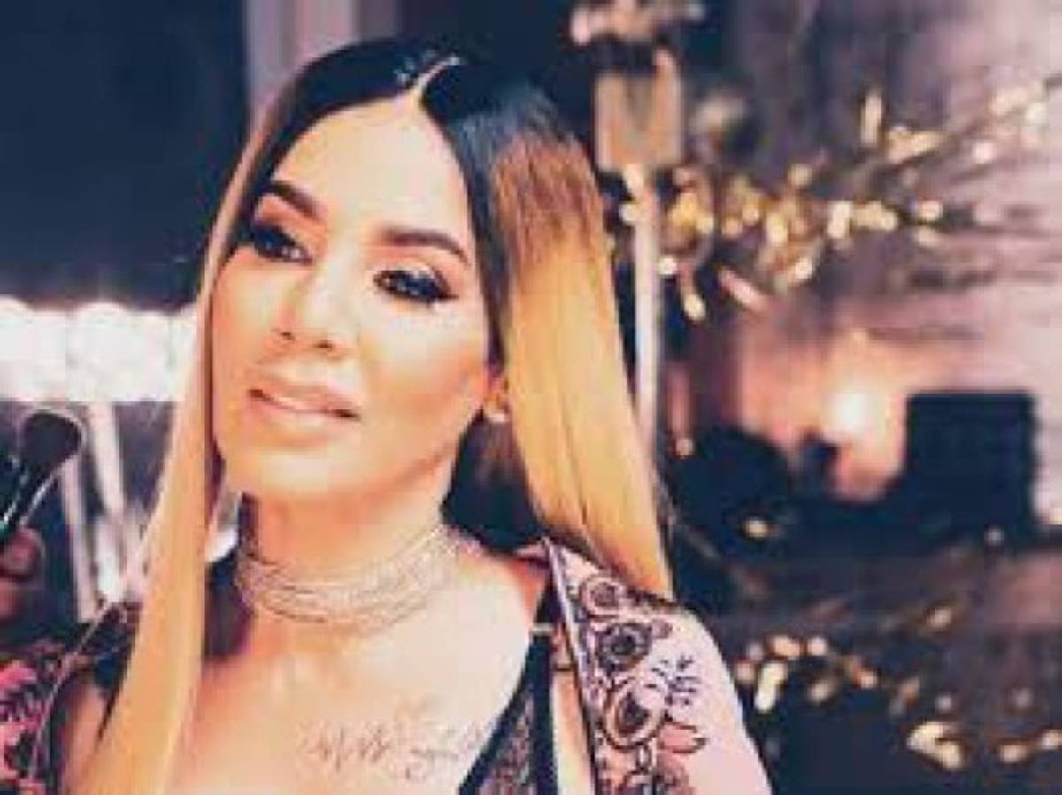 Karol G reacciona a la guerra entre Ivy Queen y Anuel AA: 'Yo no estoy buscando un título'