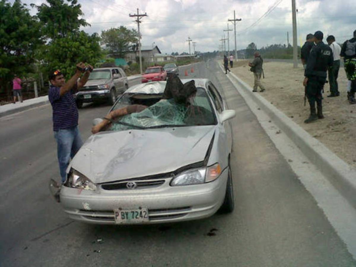 Mujer muere arrollada por un carro en el valle de Amarateca
