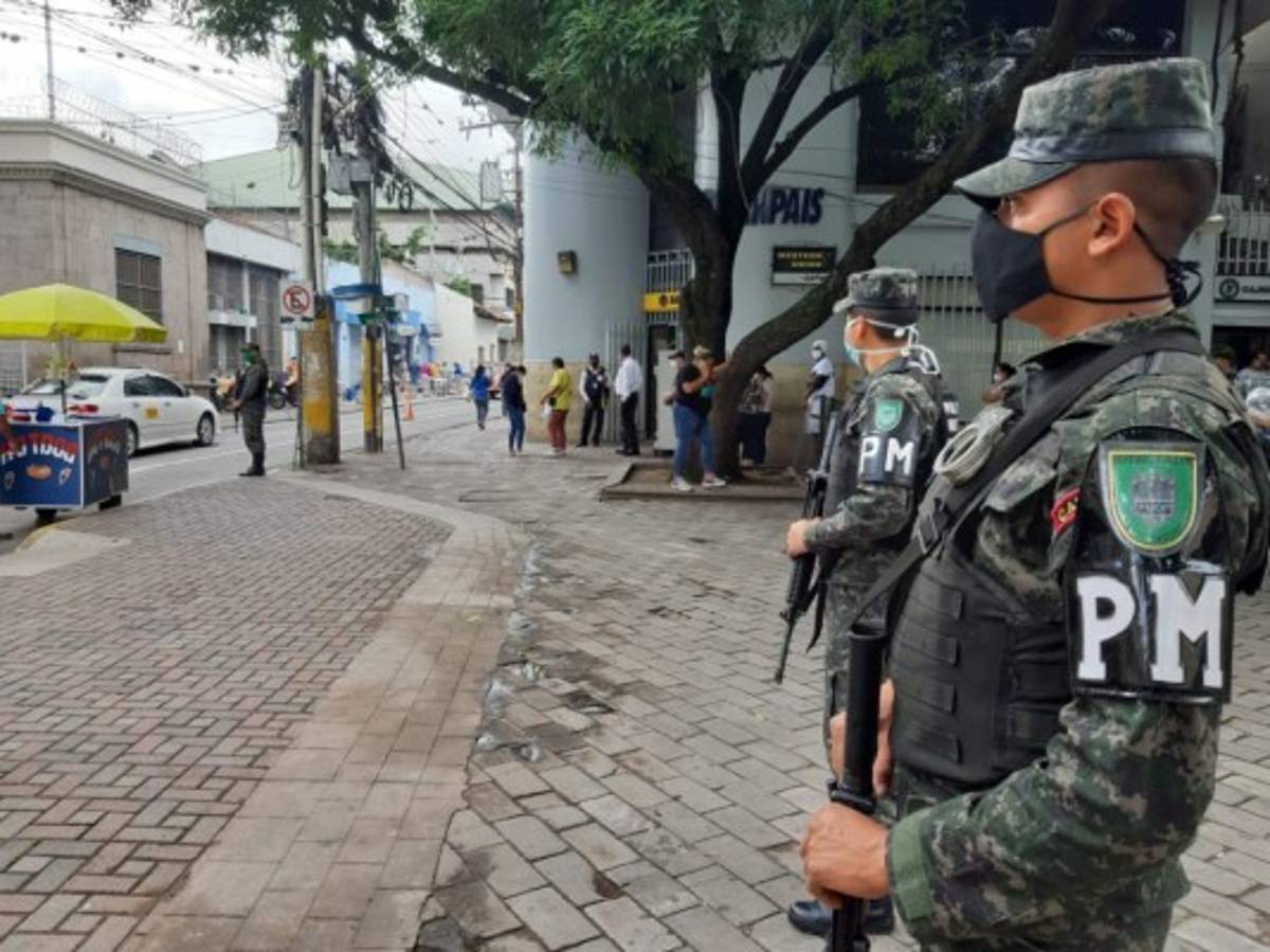 Brindan seguridad por pago del décimo cuarto mes de salario