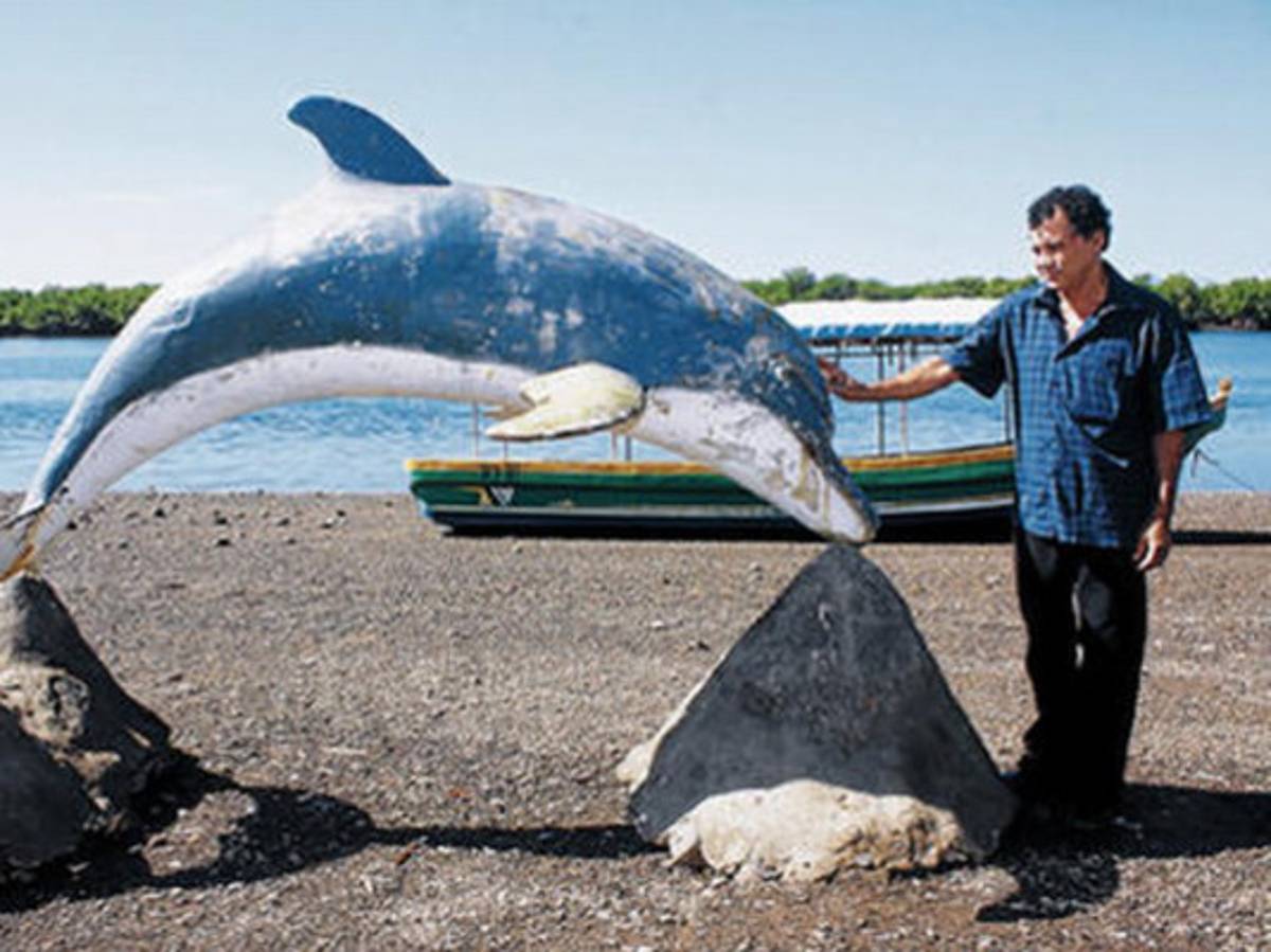 El mago que le da vida a los misterios del mar