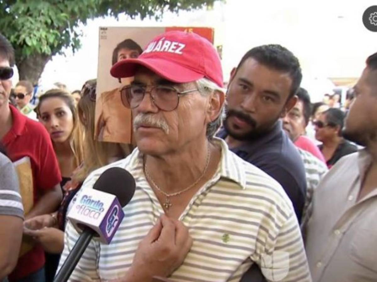 Anciano asegura que fue el amante del extinto cantante mexicano Juan Gabriel