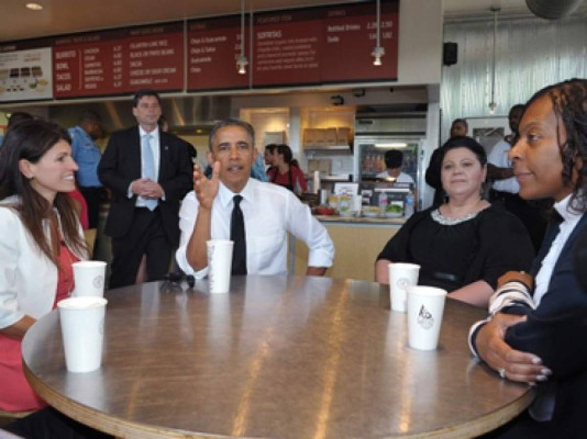 Obama se escapa de Casa Blanca y hace de las suyas