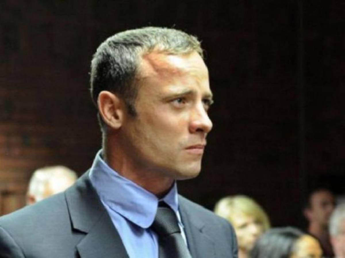 Pistorius desmiente falso tuit, tras la liberación bajo fianza