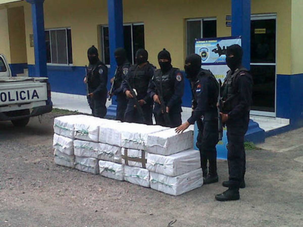 Incautan 440 kilos de coca en zona de La Mosquitia