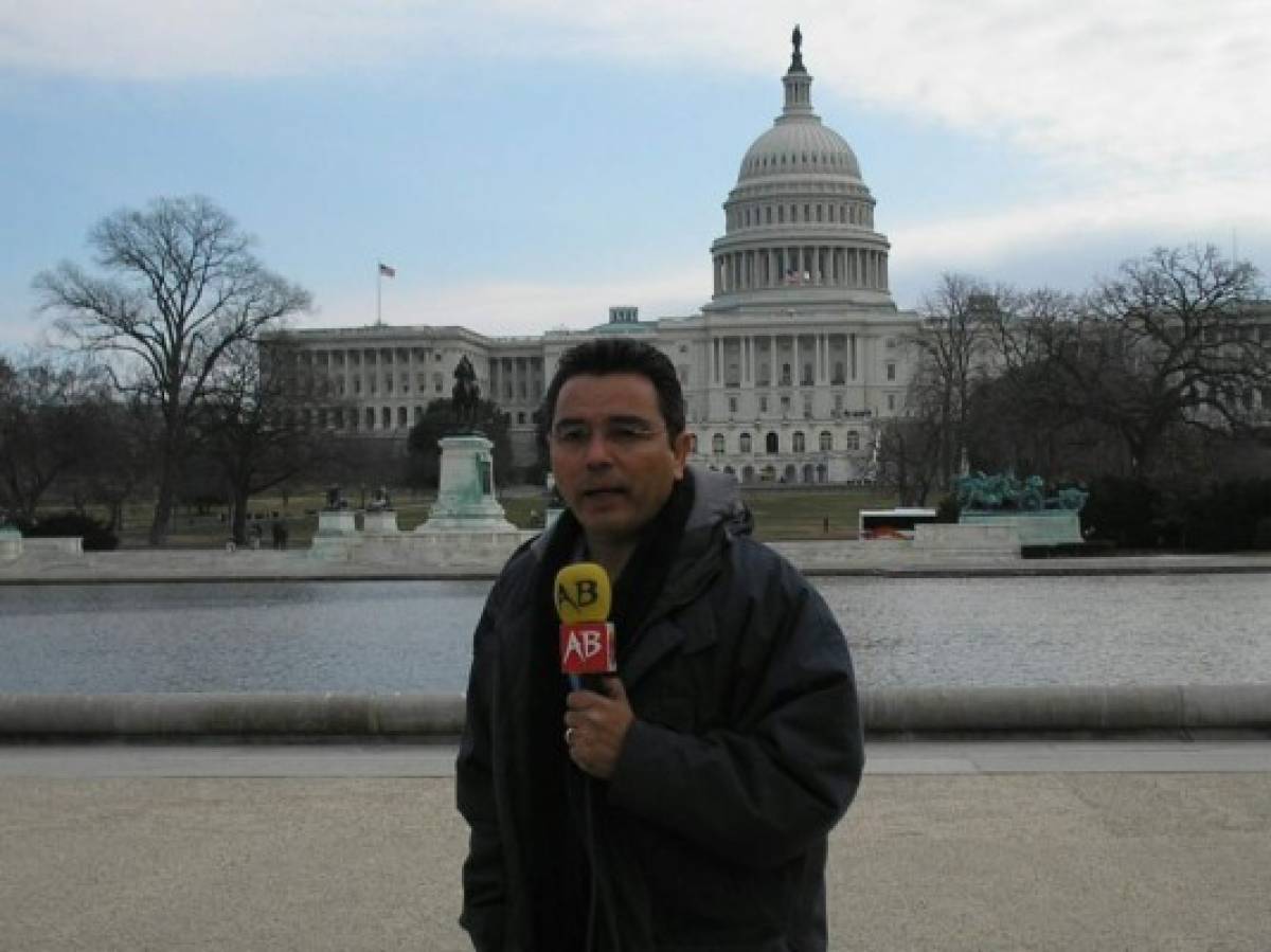 José Adán Castelar: 'No descubrí el gusto por la tele, sino por el periodismo”