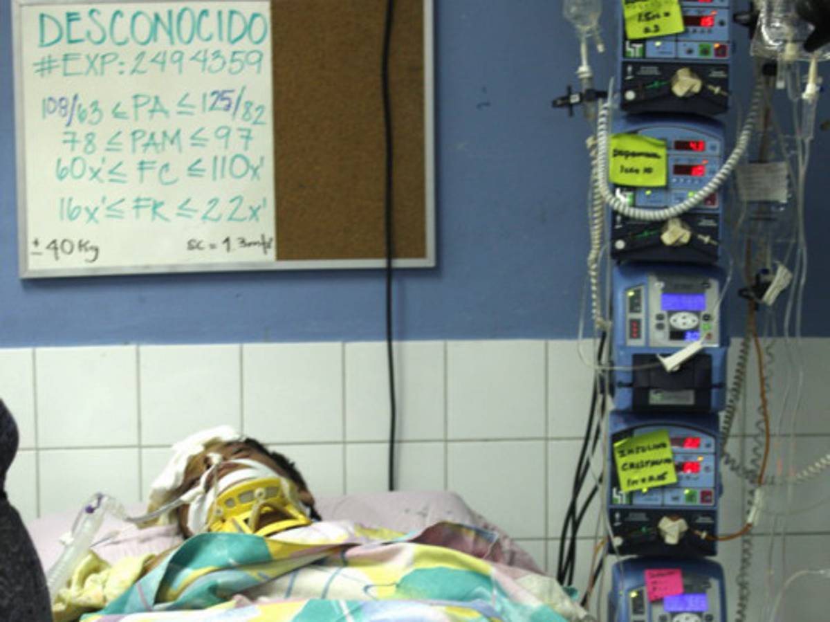 Inicia investigación para identificar a niño encontrado en carretera