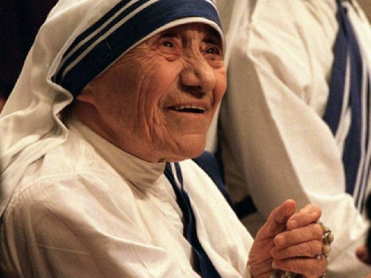 La madre Teresa será canonizada por curación milagrosa de un brasileño