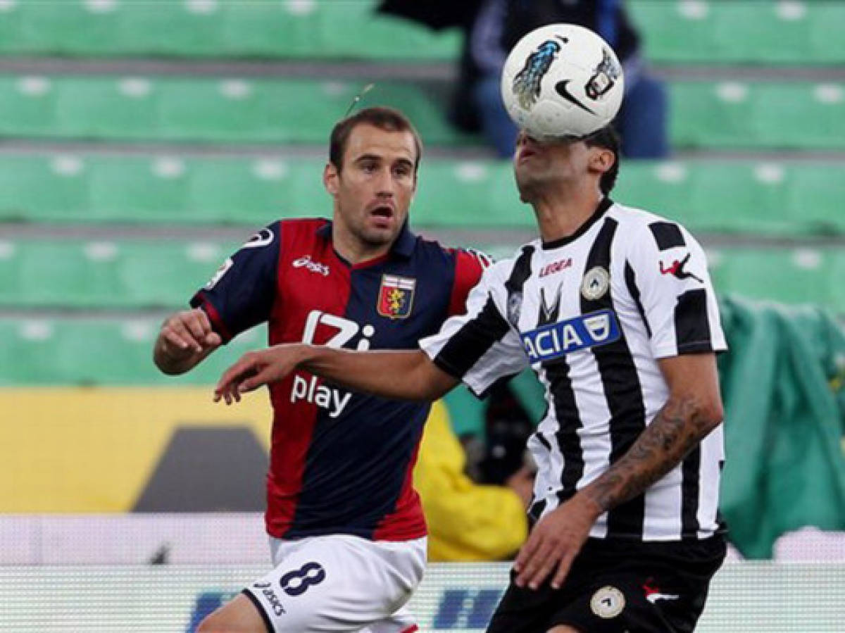 Udinese asciende al tercer lugar con triunfo ante Genoa