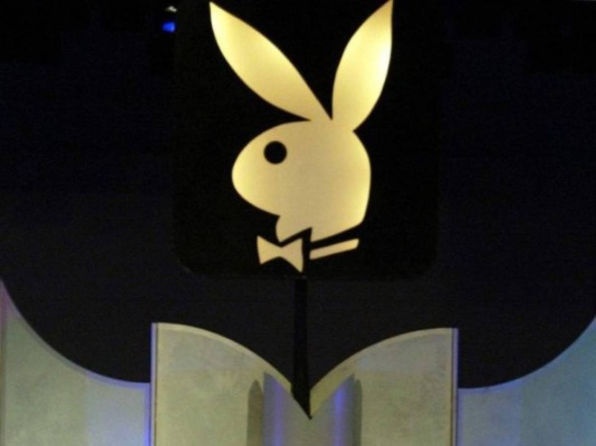 Muere director de arte de Playboy creador de logo del conejo