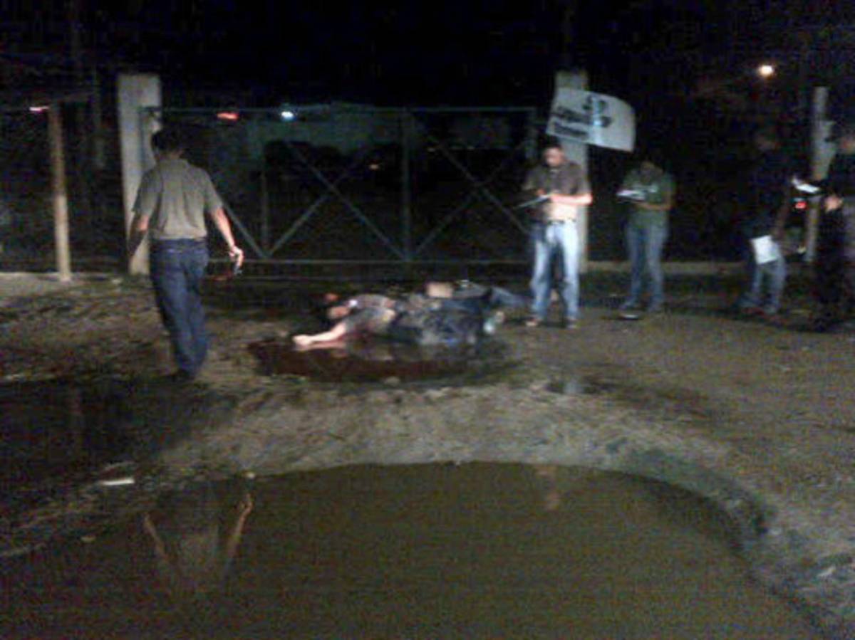 Acribillan a cinco hombres en discoteca