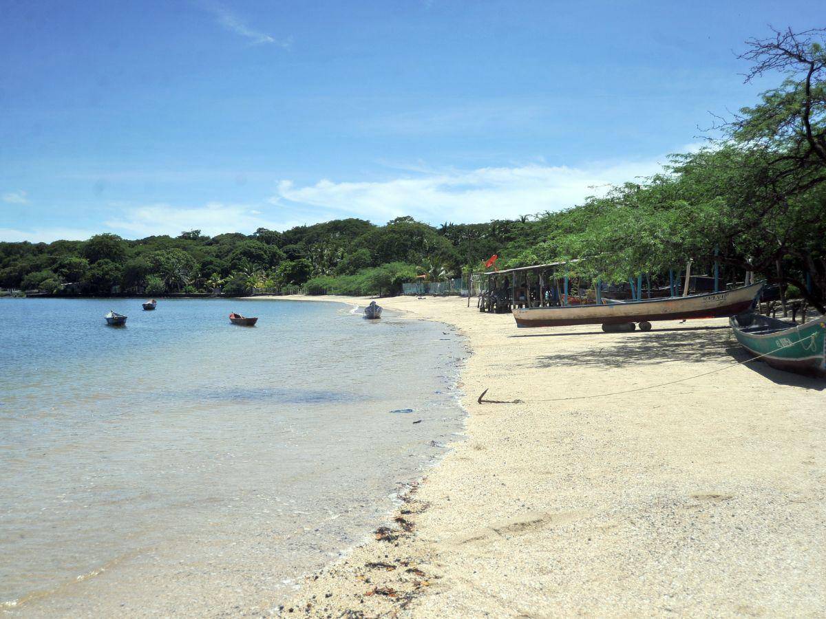 $!La Playa El Zapote, es un rinconcito escondido de arena blanca y agua cristalina en Amapala.