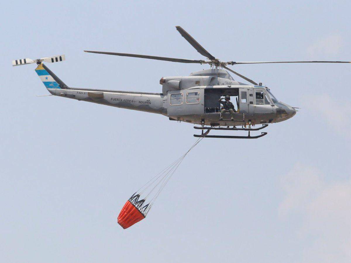 $!Los helicópteros de la FAH son utilizados para misiones de combate de incendios forestales y en misiones de rescate.