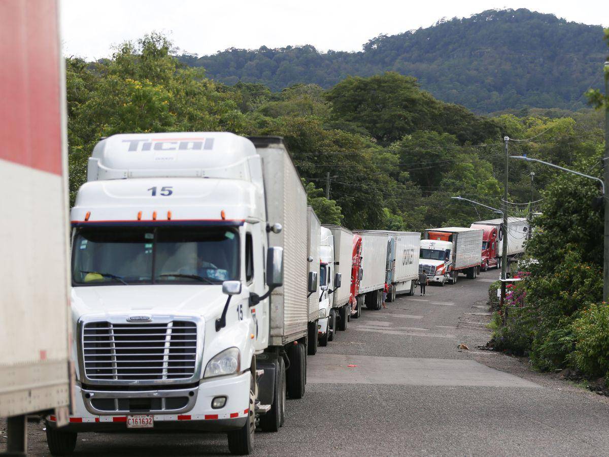 $!Los sectores vinculados al transporte y comercio entre Costa Rica y Honduras, piden una pronta solución al problema.