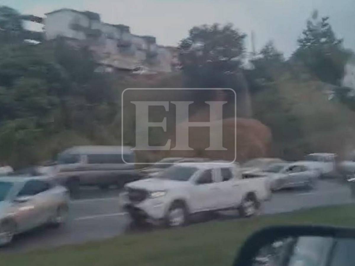 Sin paso a la capital: largas filas en  la CA-5 tras accidente en El Durazno