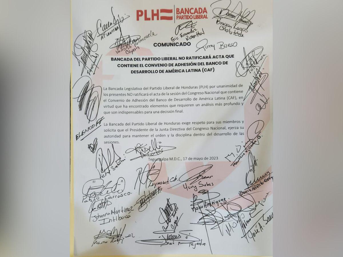 El documento firmado por los diputados de la bancada Liberal.