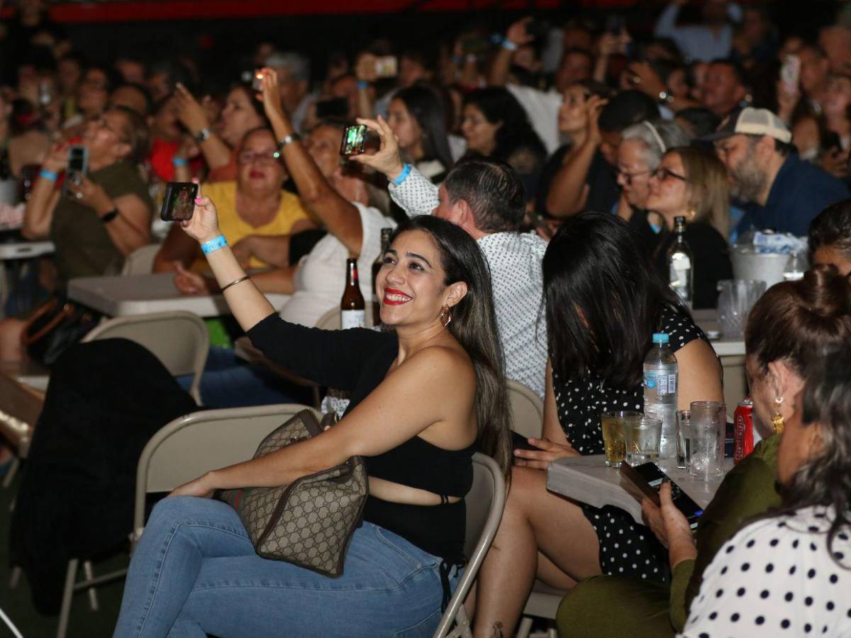 El romanticismo puro de Los Galos en Tegucigalpa, en imágenes El romanticismo puro de Los Galos en Tegucigalpa, en imágenes