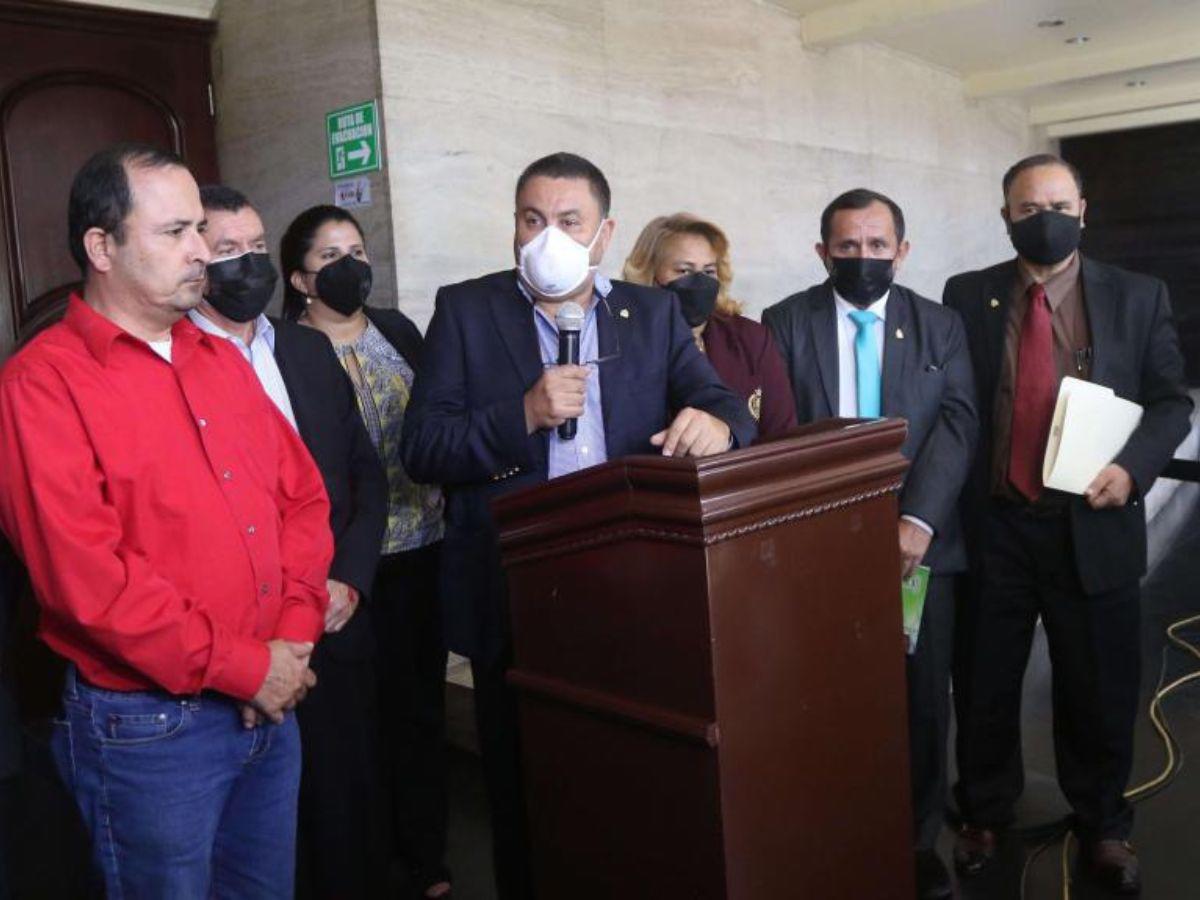 Libre negocia bajo la mesa elección del fiscal con diputados del PSH y liberales